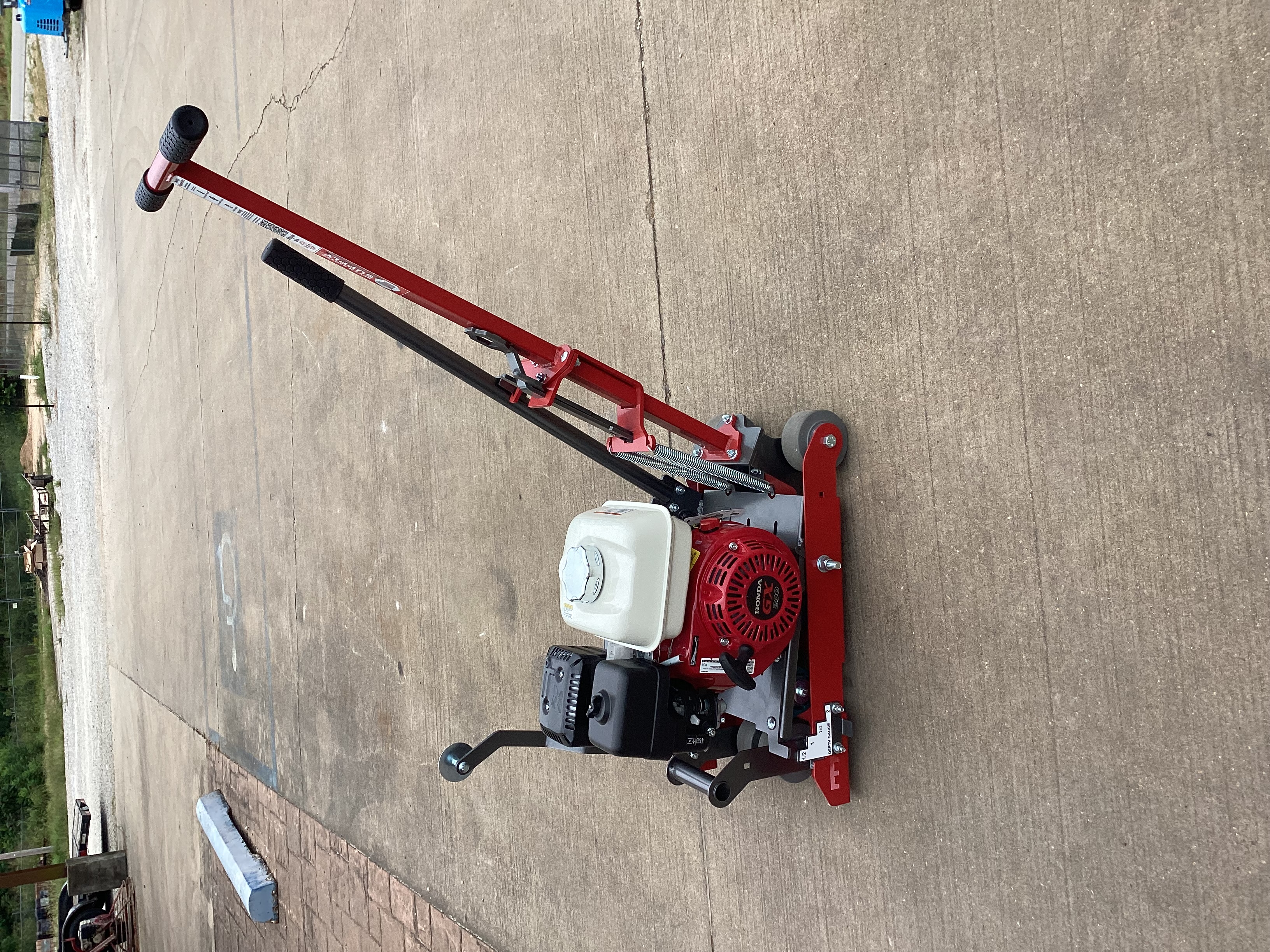 GS-100 GORILLA CONCRETE SAW